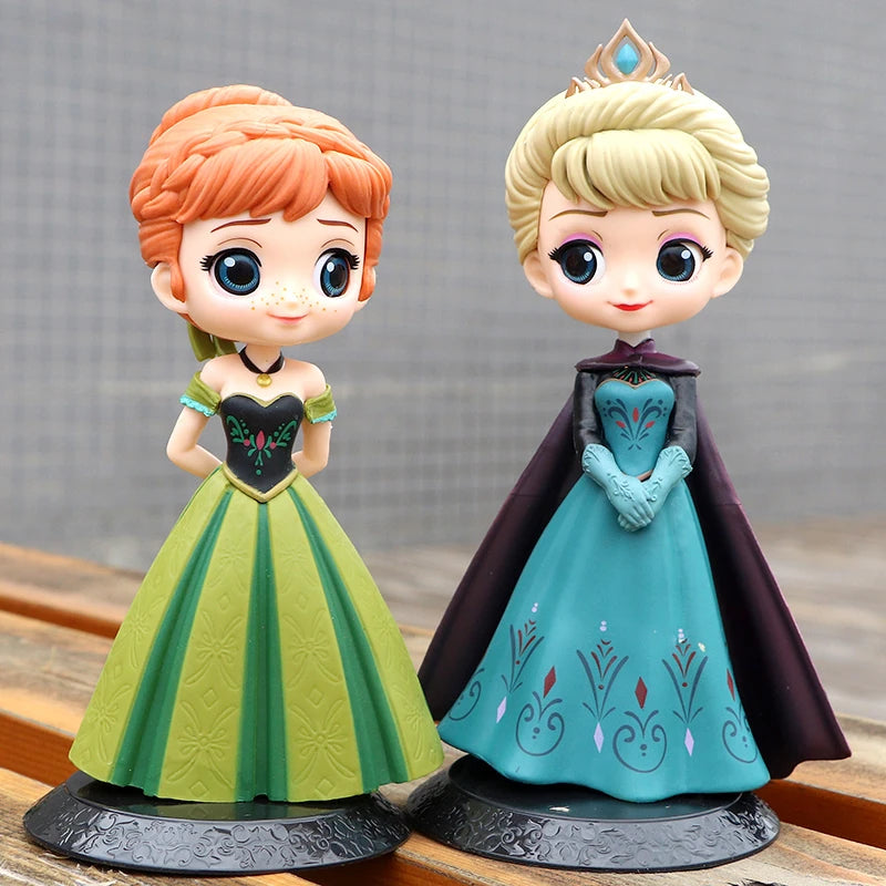 Velká designová figurka Frozen - více variant