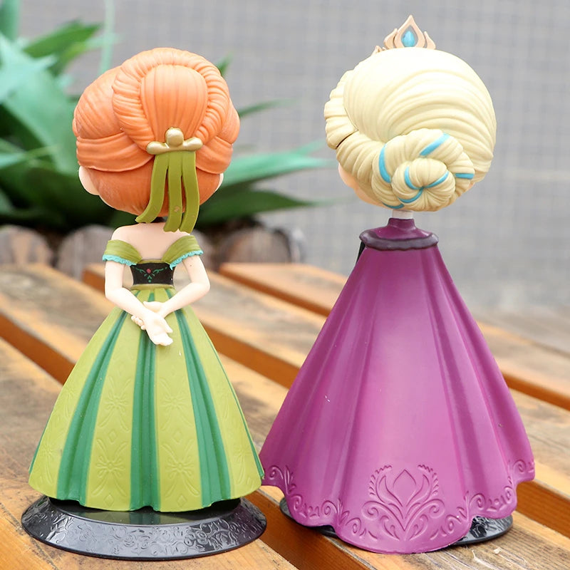 Velká designová figurka Frozen - více variant