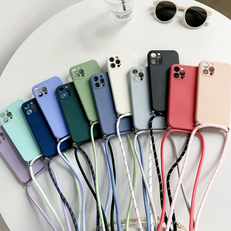 Crossbody popruh a kryt na iPhone - více variant