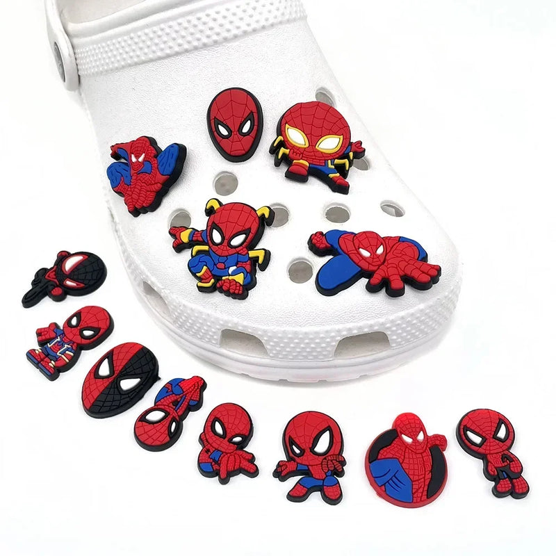 Chlapecké ozdoby na boty Crocs Spiderman - 13 ks