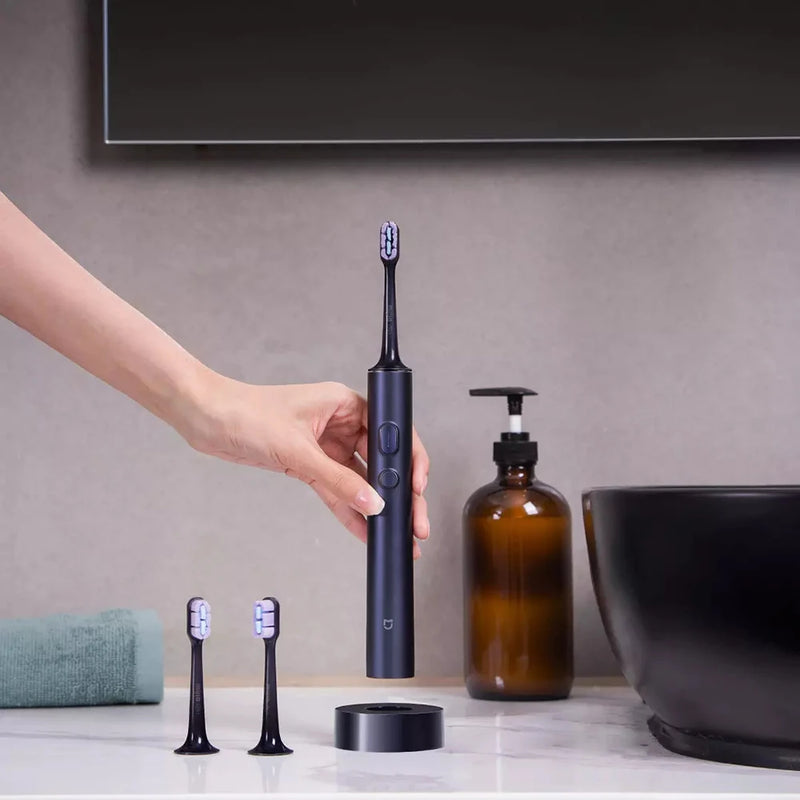 SonicLuxe™ ultrasonický zubní kartáček T700
