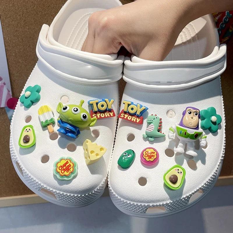 Dětské ozdoby na boty Crocs Toy Story - více variant