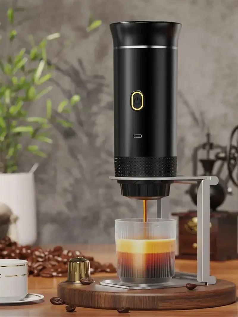 Bezdrátový přenosný kávovar na espresso na kapsle i mletou kávu - více variant