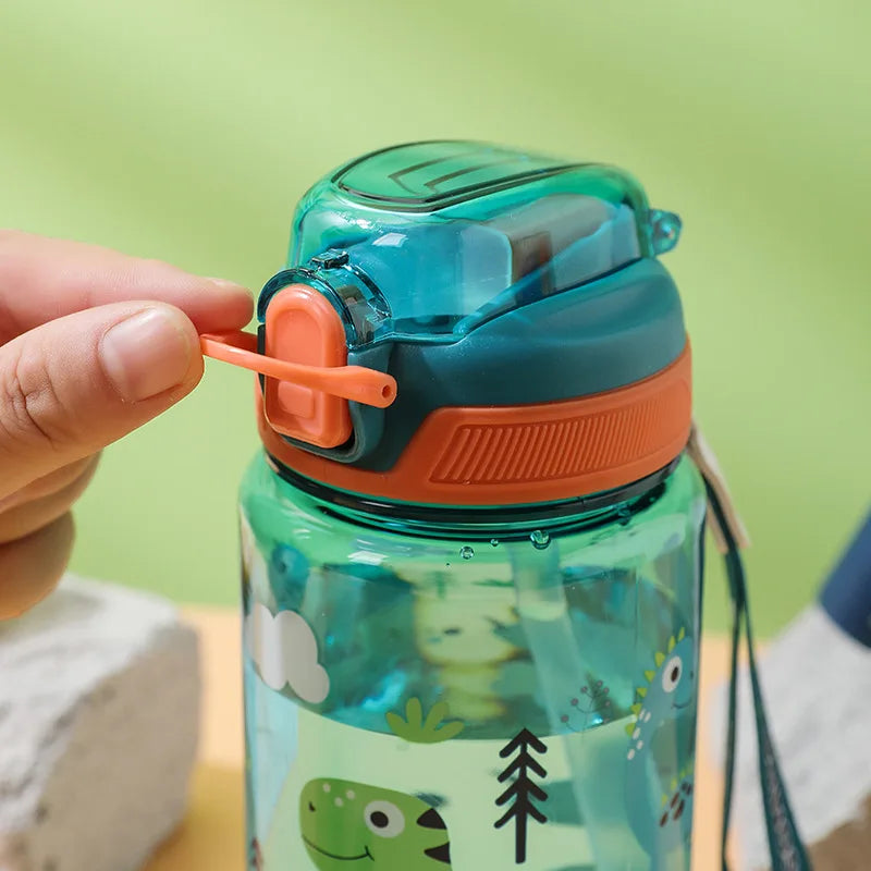Dětská láhev na pití se zvířátky 600 ml - více variant