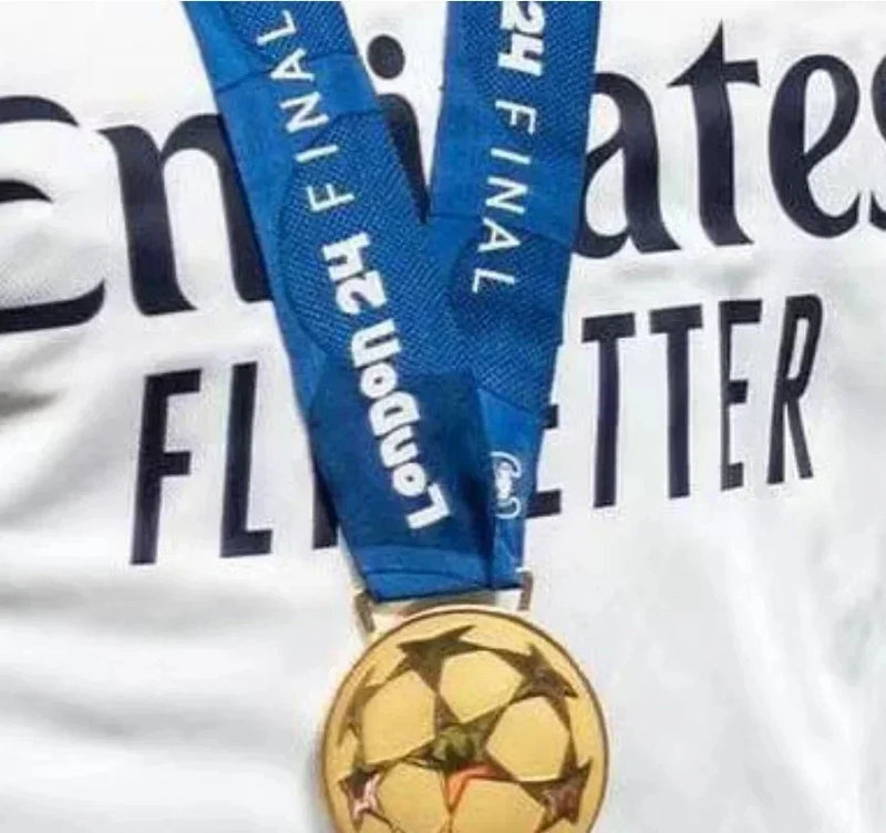 Zlatá fotbalová medaile Liga mistrů