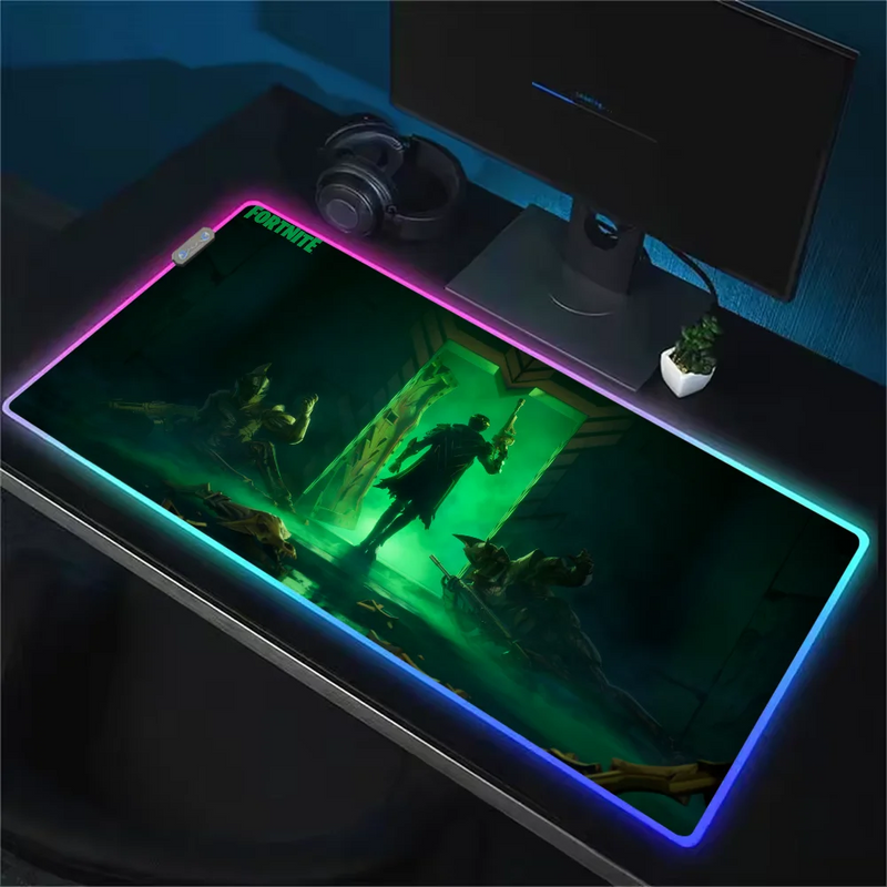 RGB svítící podložka pod klávesnici a myš Fortnite - více variant