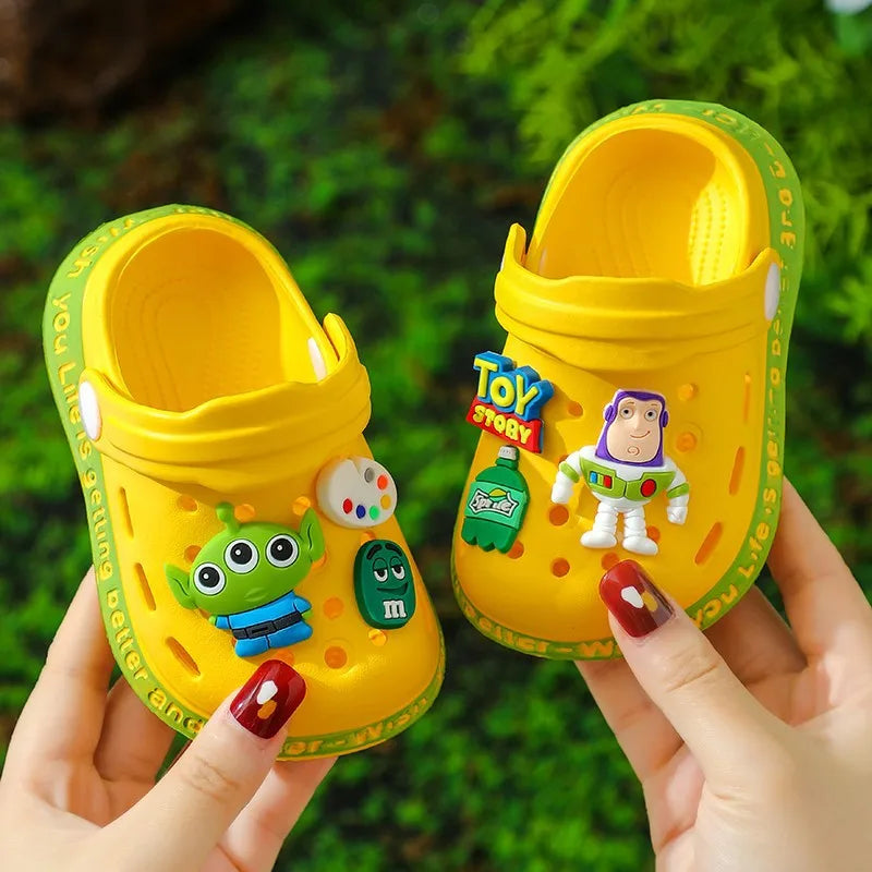 Dětské letní nazouvací boty Toy Story - více variant