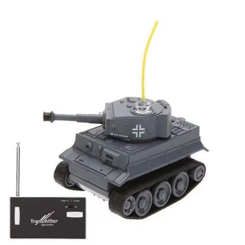 Šedý RC mini tank