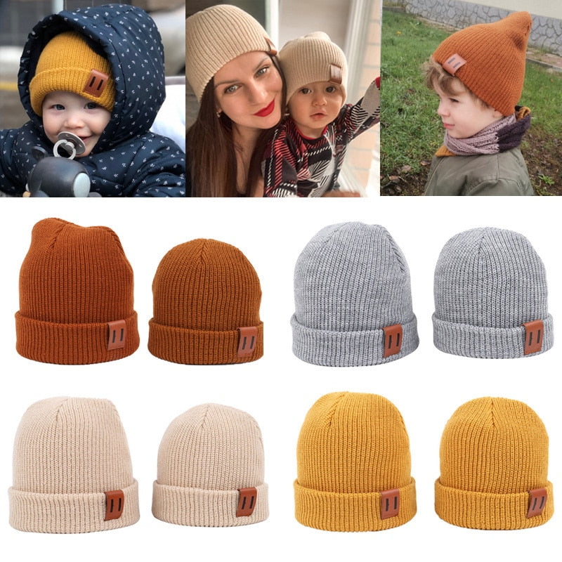 Jednobarevná dětská zimní čepice - více barev